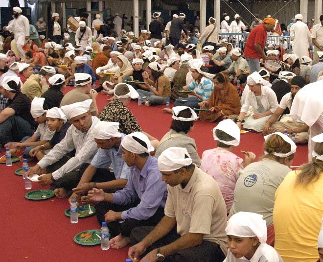 largest langar golden temple