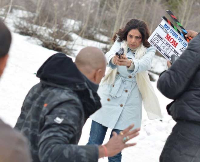 श्रीदेवी की आखिरी फिल्म थी मॉम mom movie set