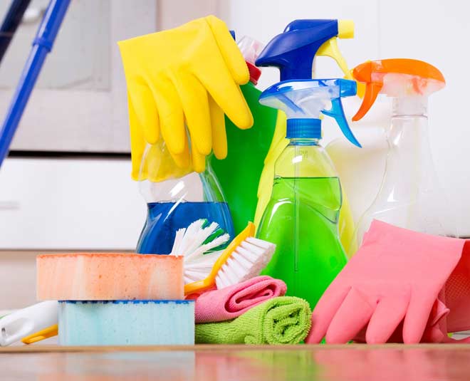 Know How To Clean Your House Quickly With These Hacks | HerZindagi