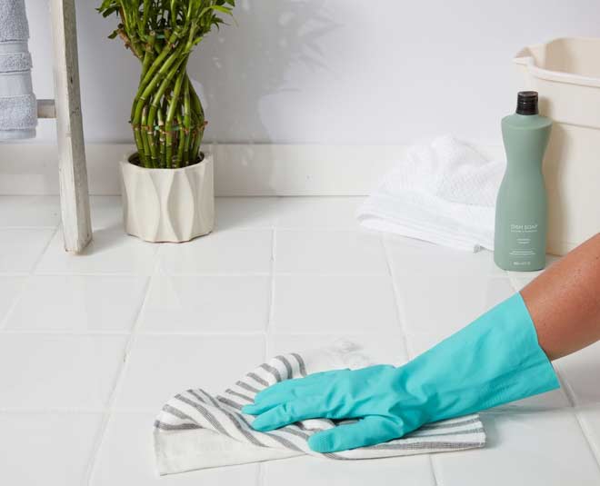 cleaning tiles