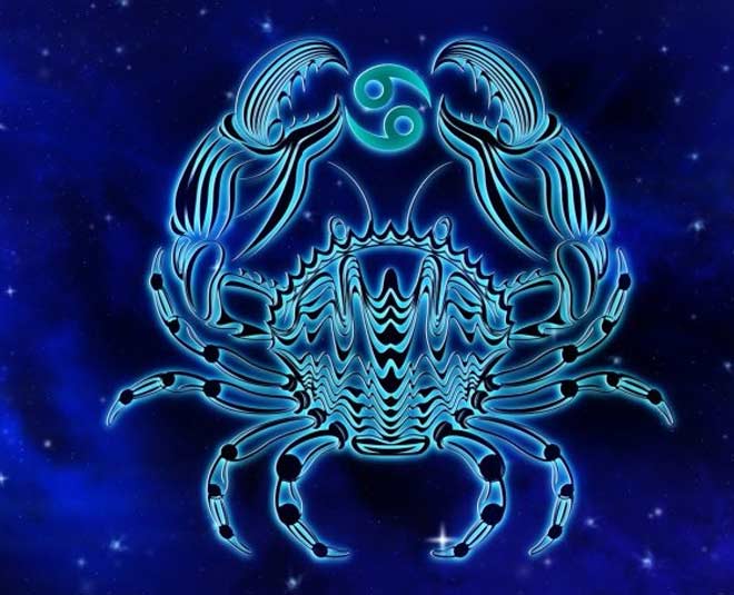 common traits of cancer zodiac sign inside 
