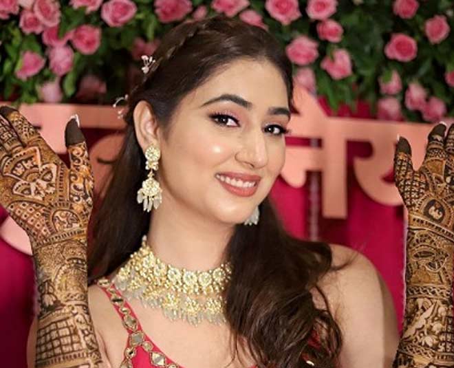 disha parmar mehendi design