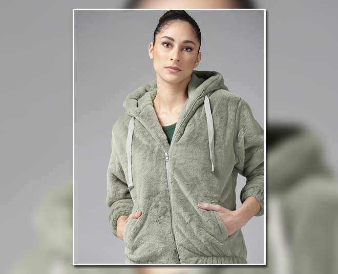 फर जैकेट- fur jacket