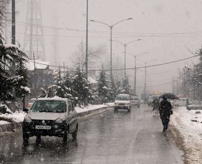 गुलमर्ग heavy snowfall in kashmir tourist places