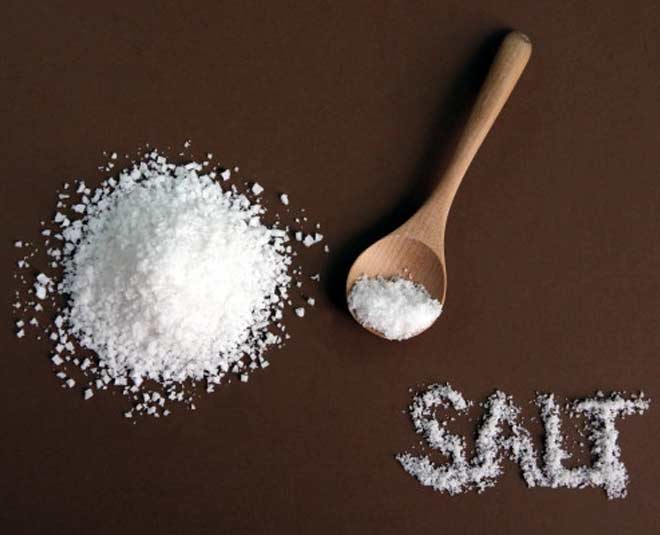 how to clean water tank with salt inside 