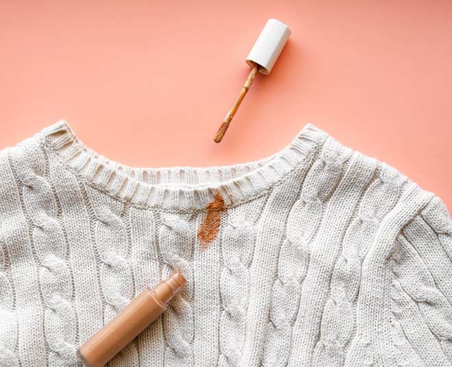 from-tea-to-lipstick-how-to-remove-stain-from-woolen-clothes-from-tea