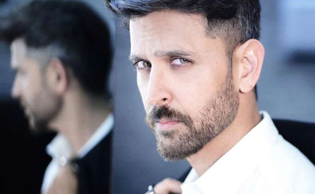 Hrithik Roshan made his debut on television as a judge with which show? hrithik roshan dance