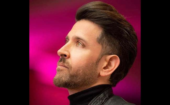 Hrithik Roshan's movie Super 30 released in which year? hrithik super
