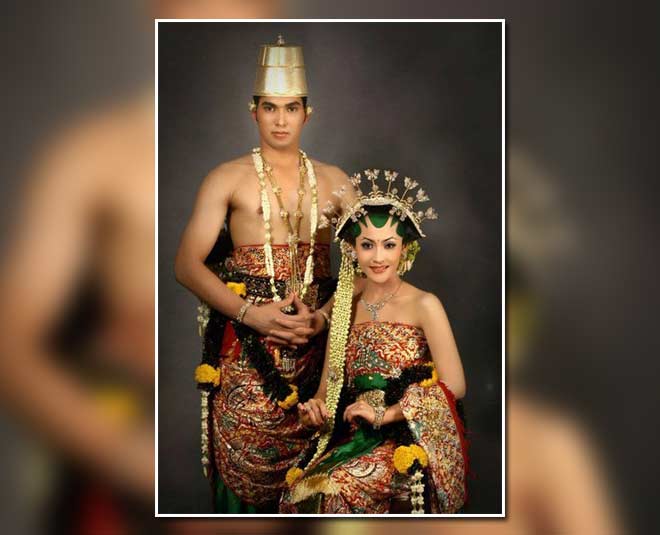 इंडोनेशिया ट्रेडिशनल आउटफिट- indonesian wedding dress