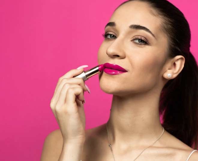 मजेंटा या डार्क पिंक magenta skin tone lipstick shade