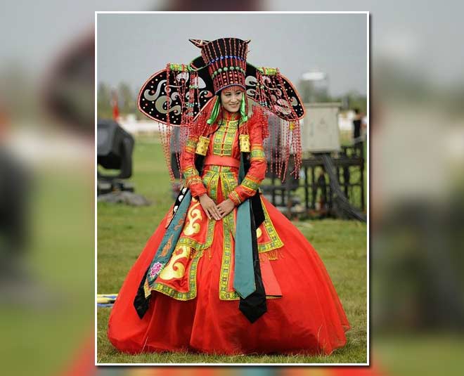 मंगोलियन ट्रेडिशनल आउटफिट- mangolian wedding outfits