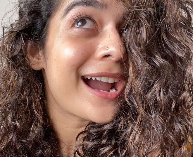 mithila palkar selfie