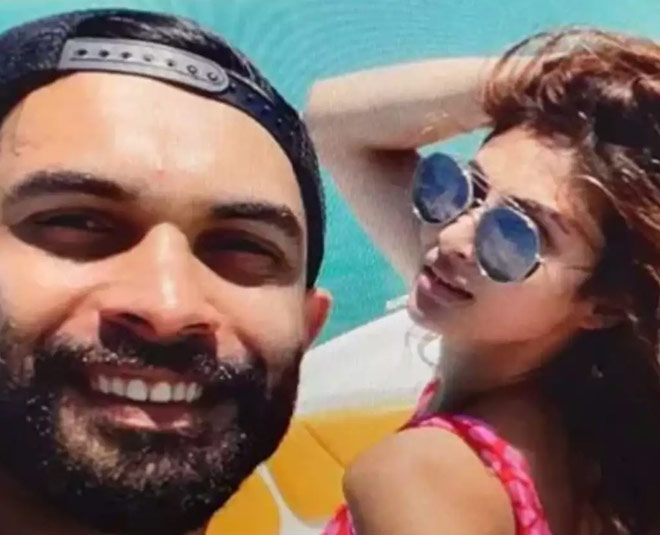 mouni  roy  suraj  nambiar  love  story