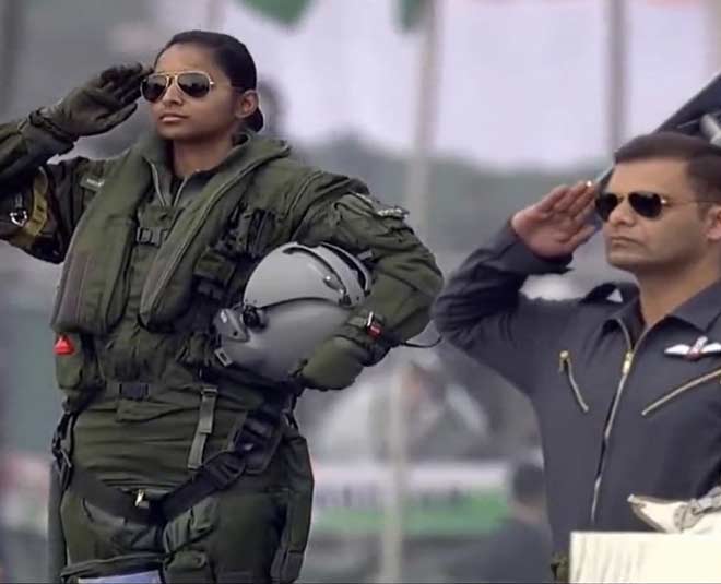 republic day  celebrations women in defense forces at parade inside 