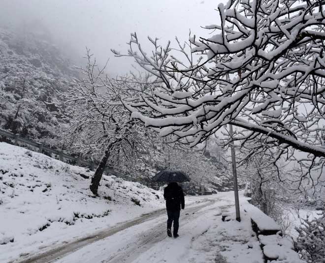 पहलगाम snowfall in pahalgam