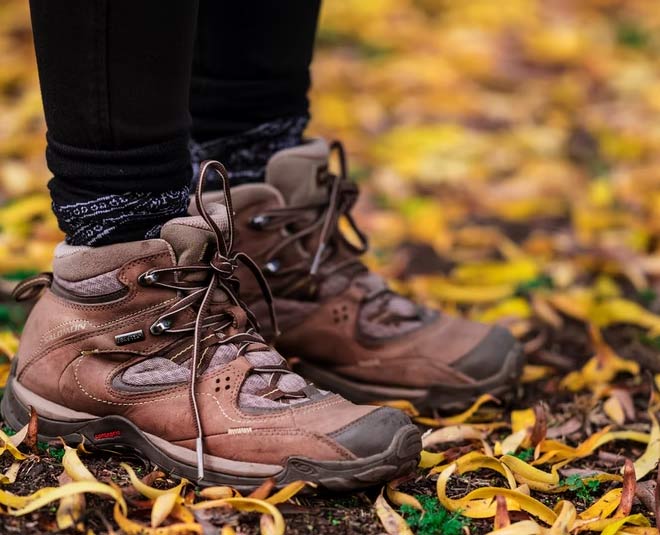 ट्रेकिंग और हाइकिंग बूट्स trekking boots