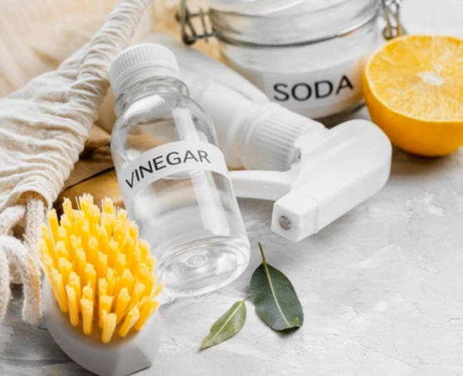 vinegar and baking soda for cleaning brass jewellery