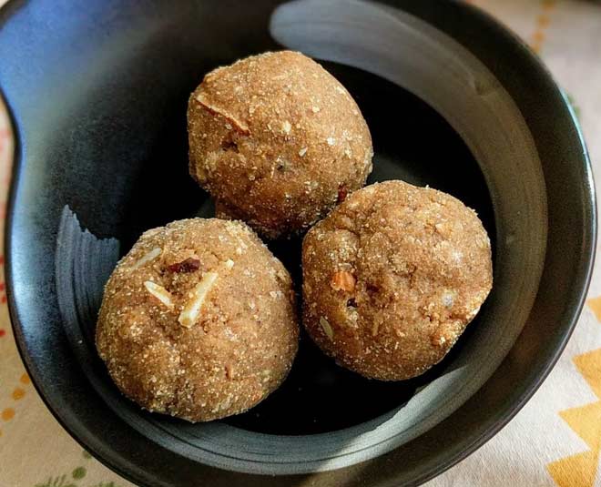 sweet-recipes-that-you-can-make-with-wheat-flour-in-hindi-sweet