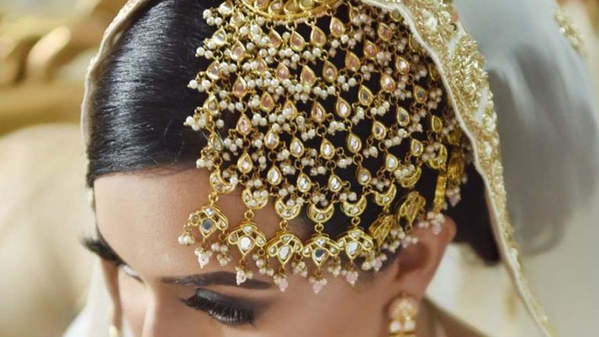 पाशा Hair Accessories Ki Design