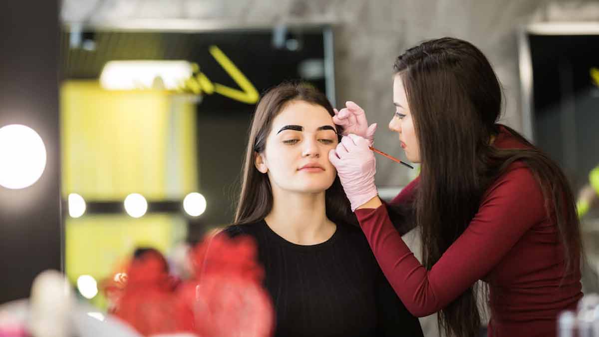 Essential Eye Makeup Tips Every Woman Needs To Up Her Beauty Game ...