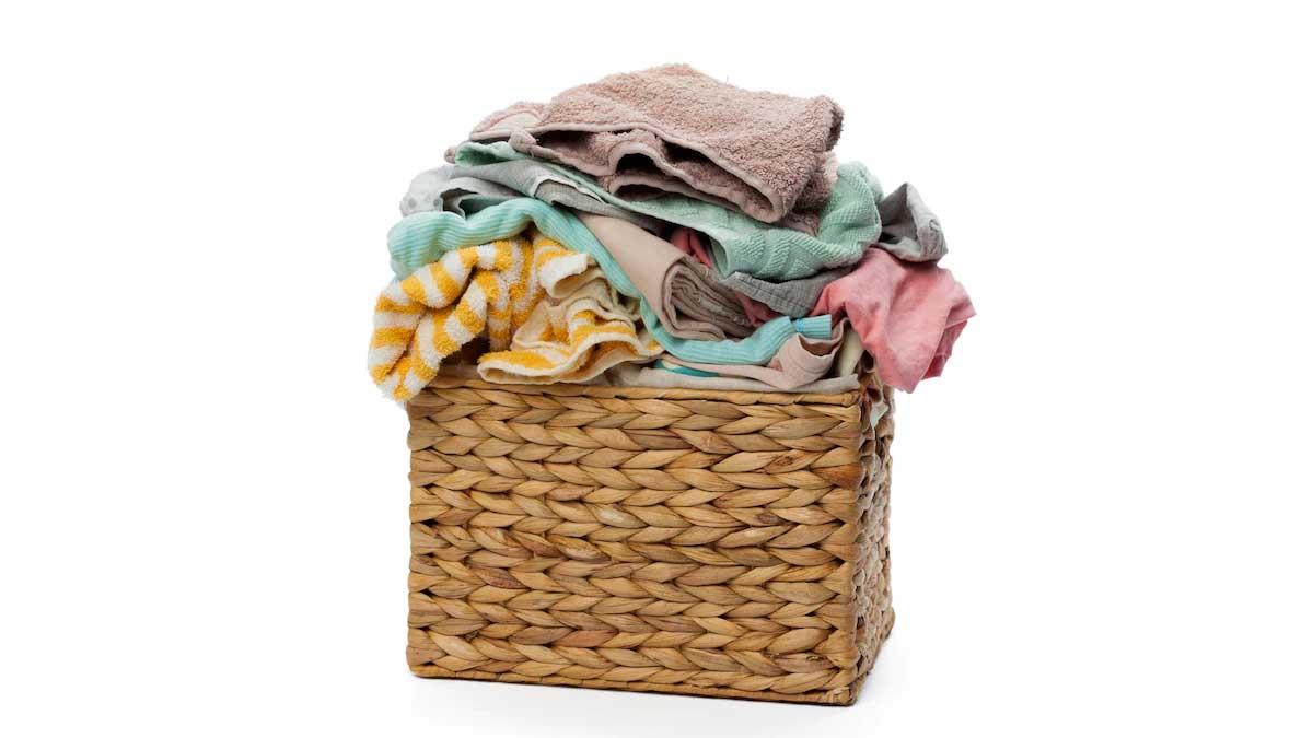 hacks for smelly clothes