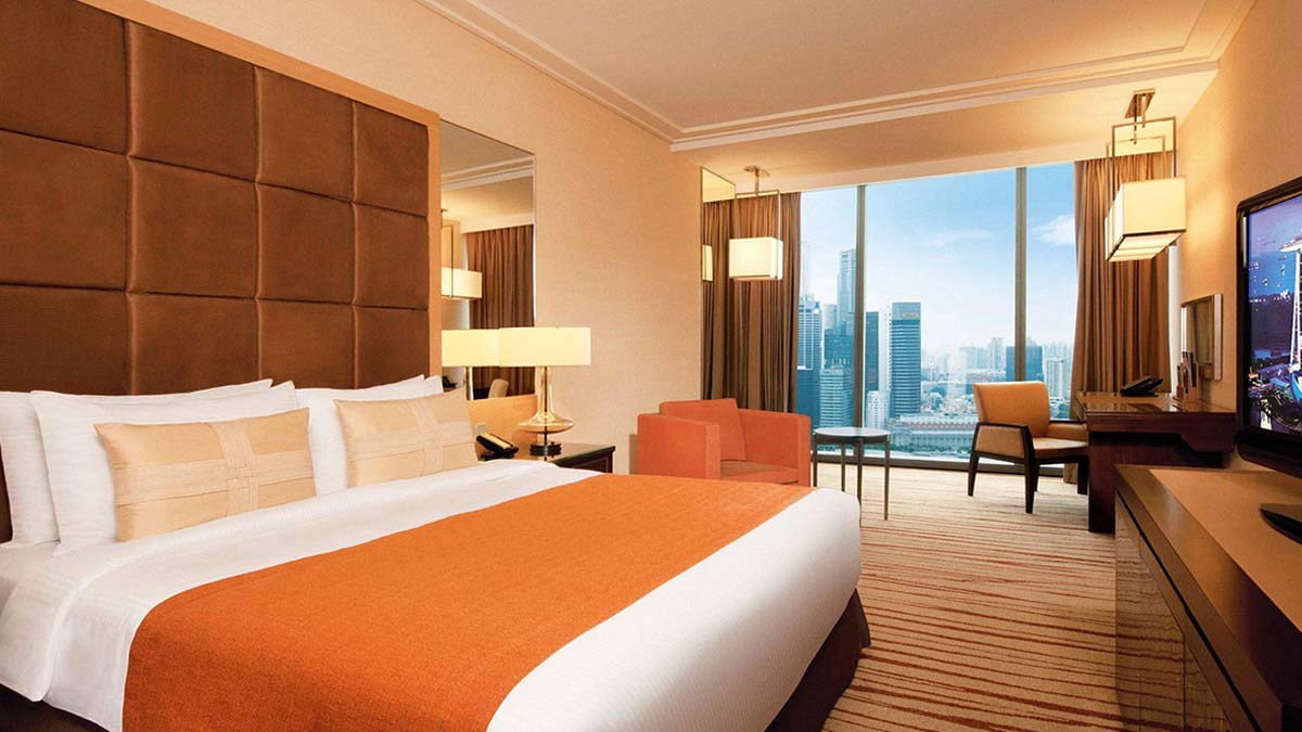 hotel room bed cover