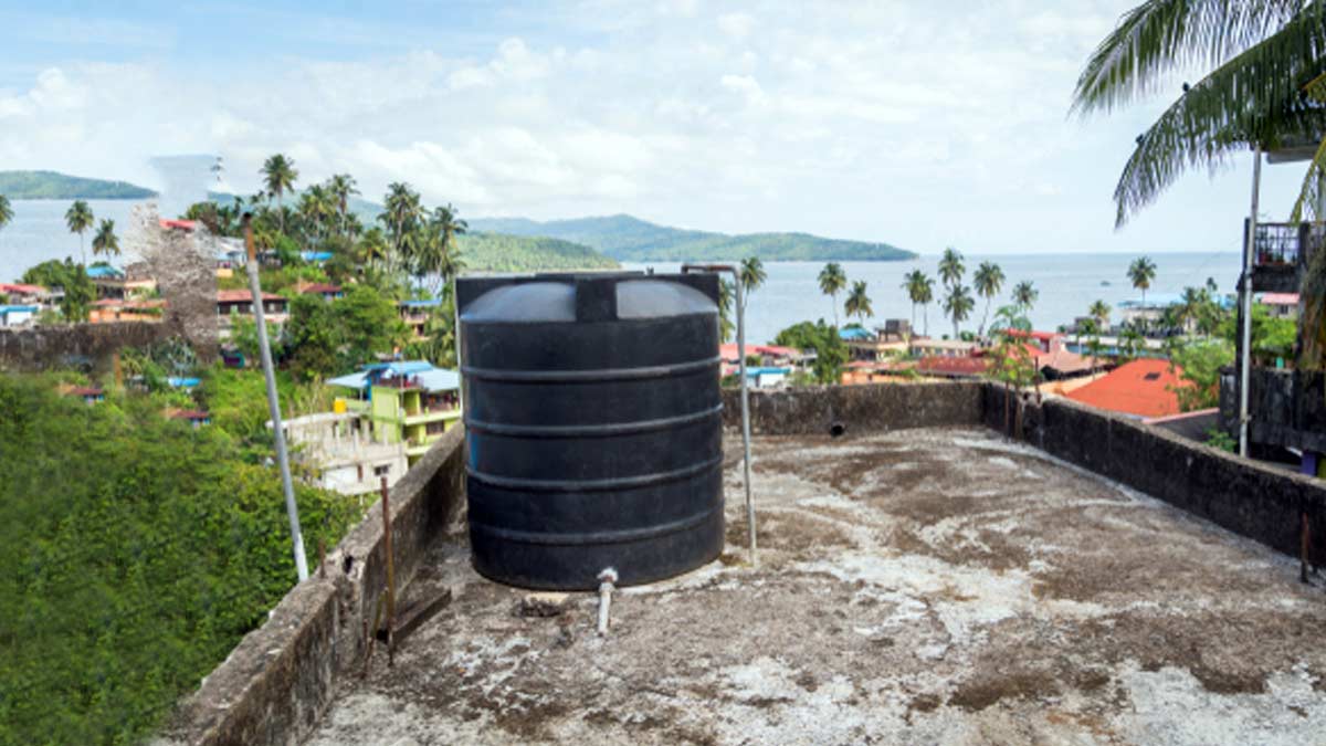 На крышу бочки для воды