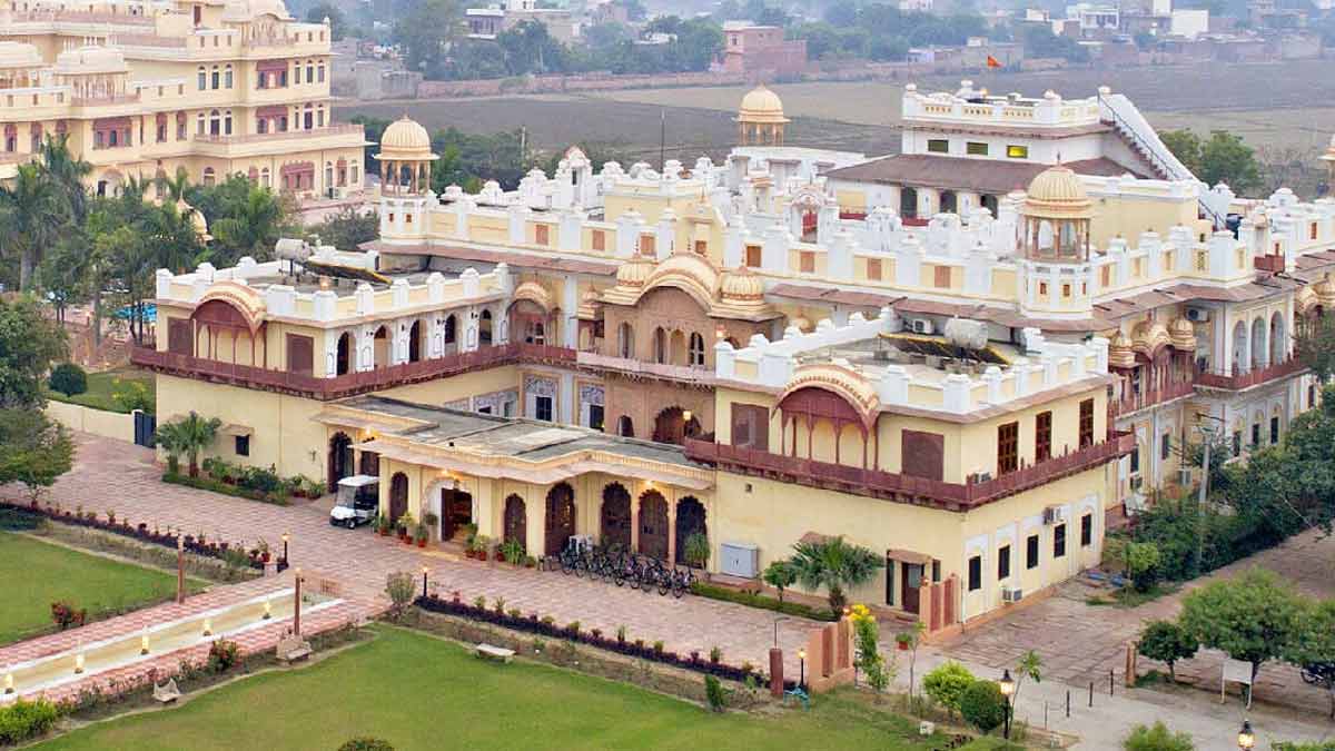 how to reach bharatpur