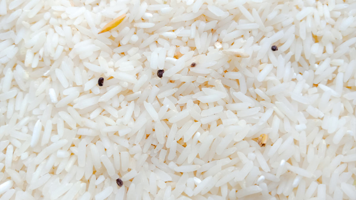 how to remove dirt from uncooked rice