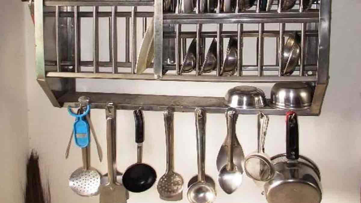 how to remove rust from utensils stand
