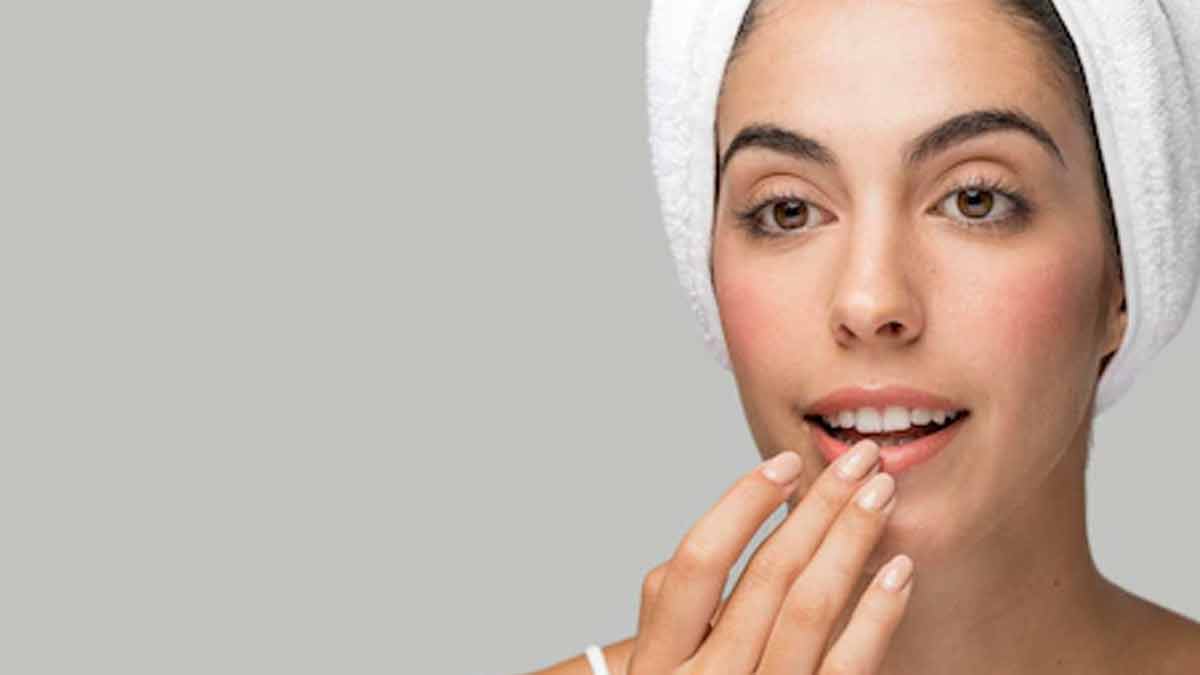 how to use sugar lip scrub