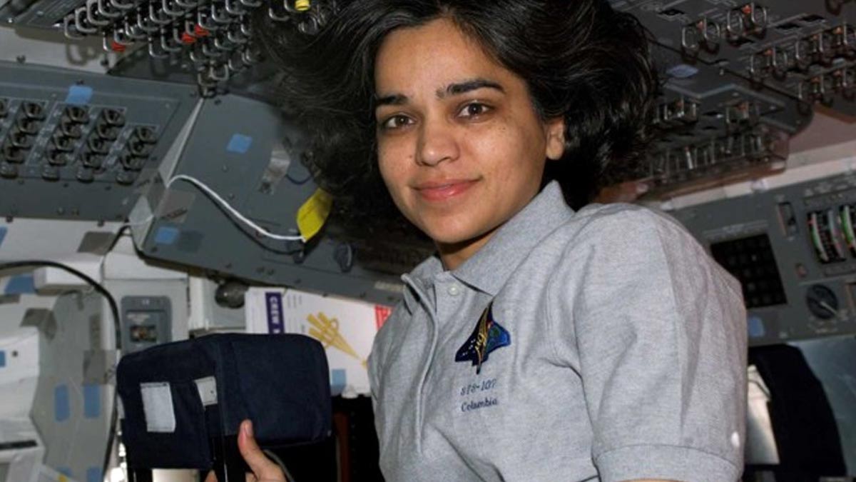 kalpana first indian born woman to go space