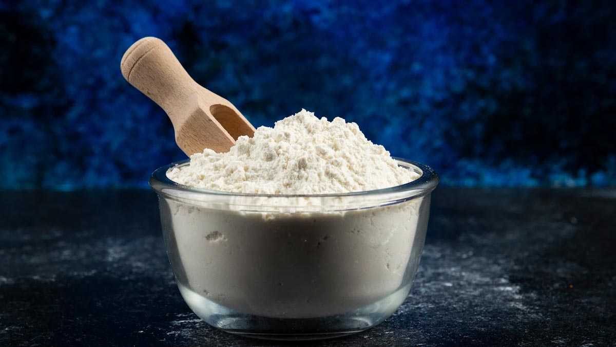 keep atta in tight container