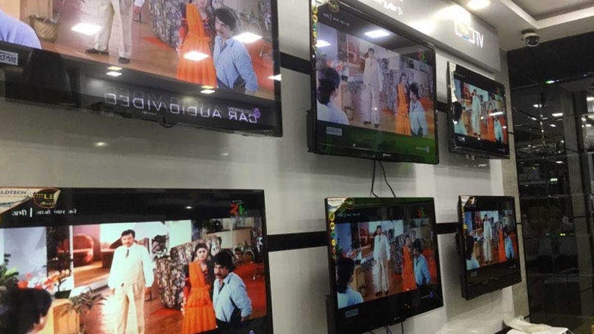 maujpur electronic markets in delhi