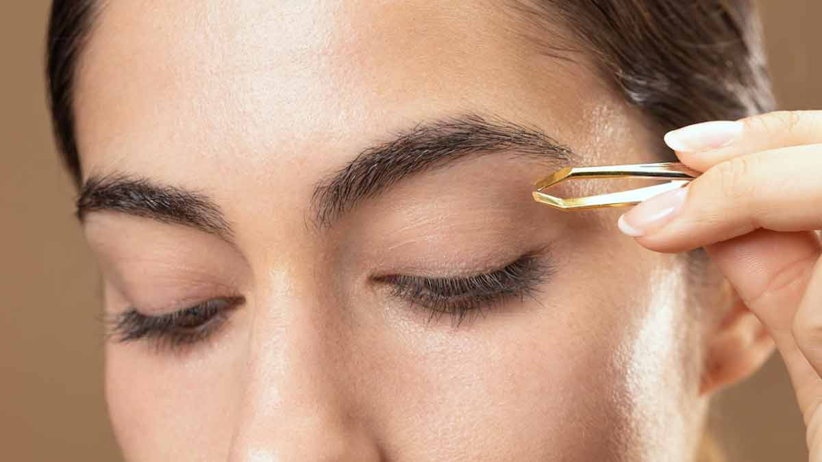 overplucked eyebrows