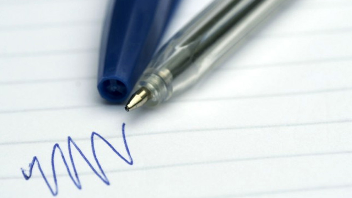 पेन कैप में क्यों होते हैं होल्स pen hole and its use