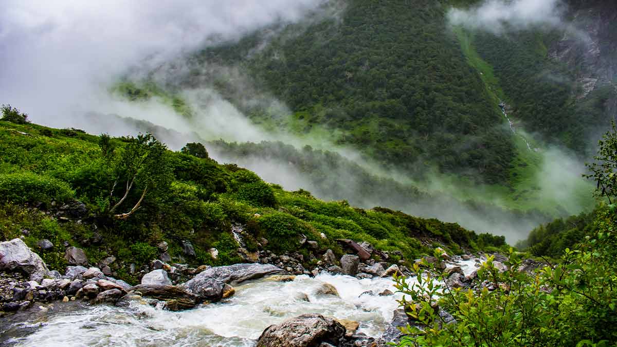 places to avoid in uttarakhand during monsoon in hindi