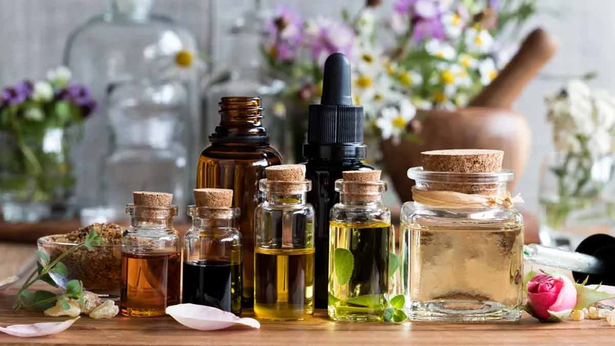 remove musty smell from kitchen pantry in monsoon with oils