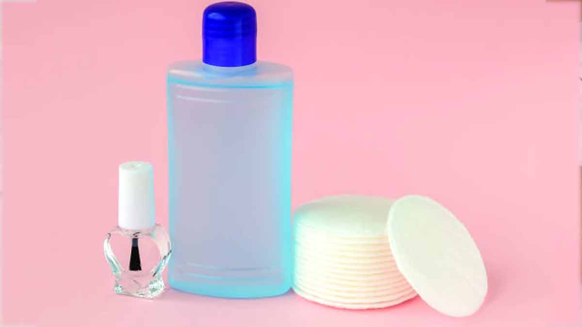 remove stain from white jeans with nail paint remover