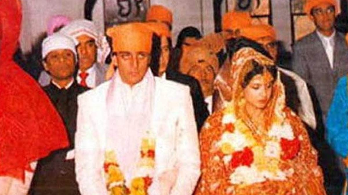 sanjay dutt and richa sharma rare pictures