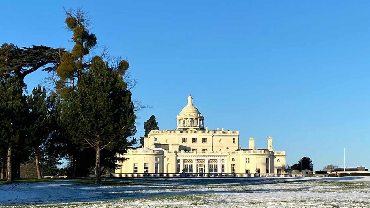 stoke park hotel picture