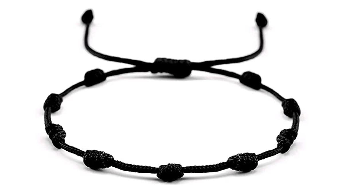 why should wear black thread