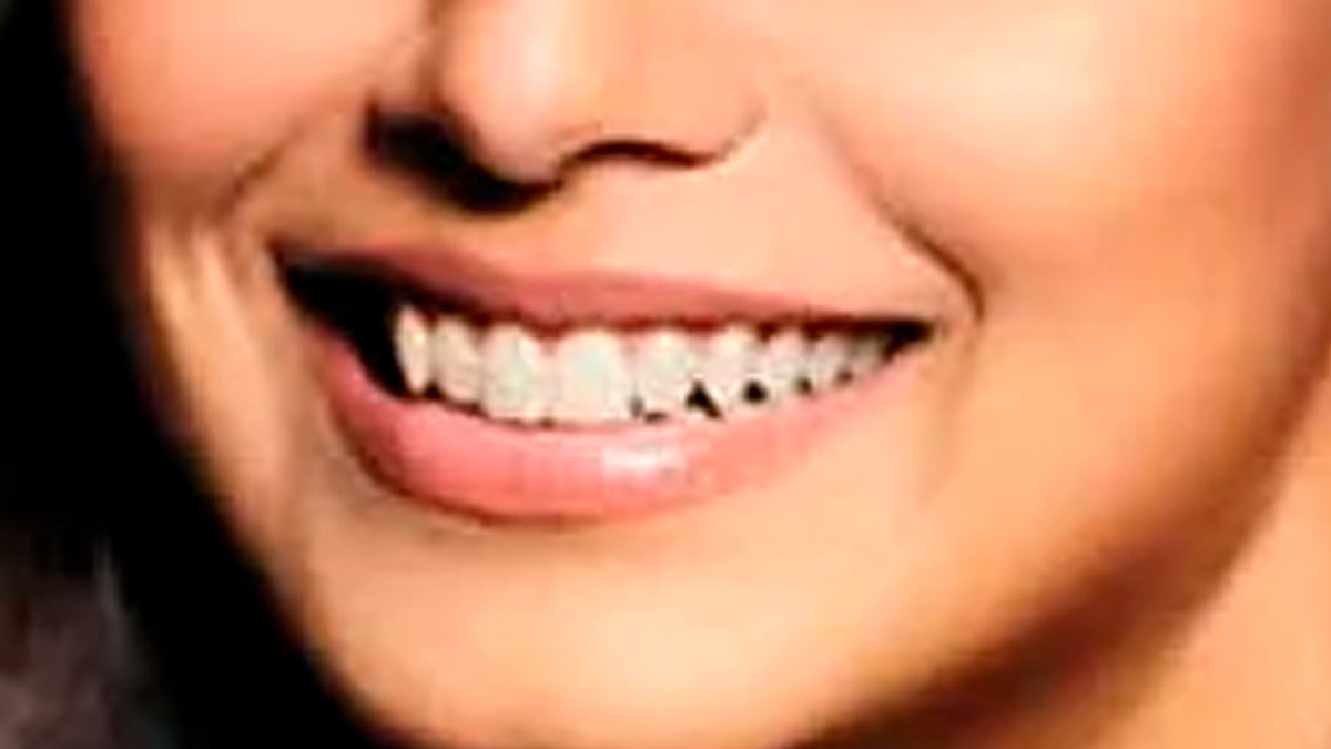 ये किस एक्ट्रेस के लिप्स हैं? . rani mukherjee