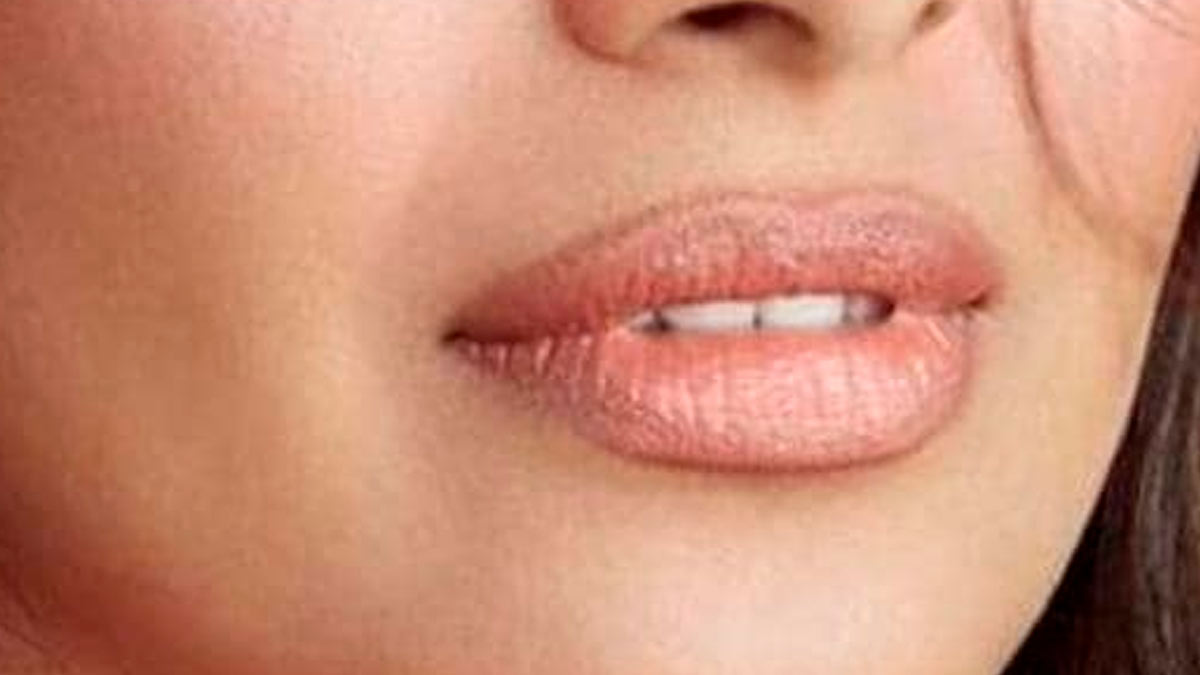 ये किस एक्ट्रेस के लिप्स हैं? . bipasha basu