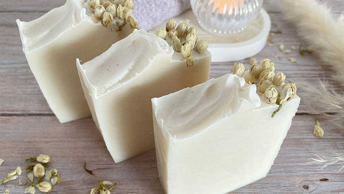 Homemade Soapमोगरा फूल का साबुन Mogra Flower Se Soap Kaise Banaye