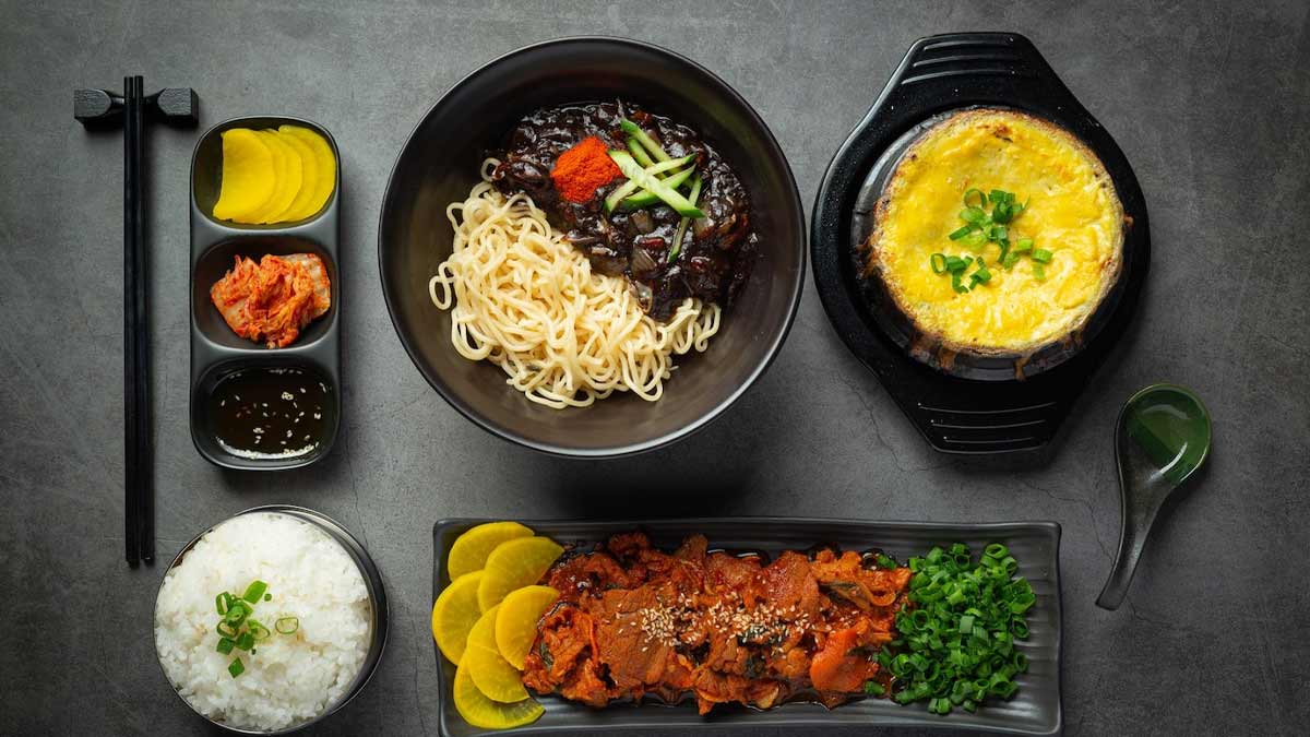 best places to eat korean food in delhi