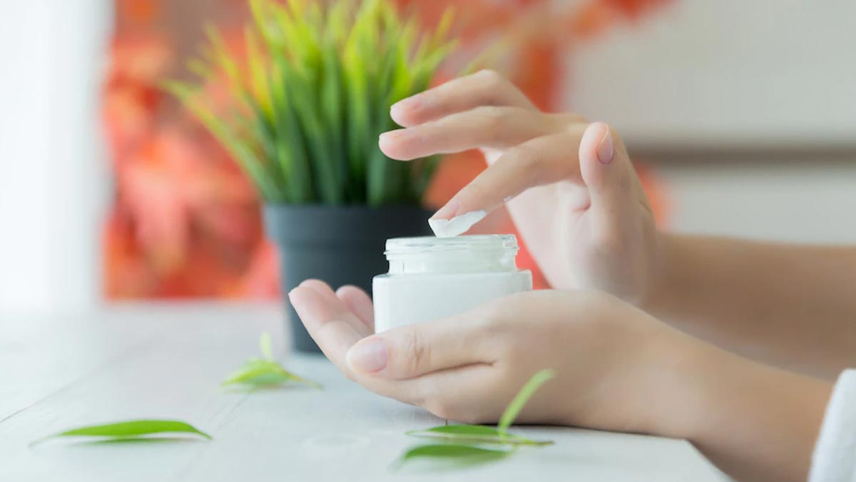 Best Moisturizer For Face In Indiaस्किन टाइप के अनुसार यूज करें