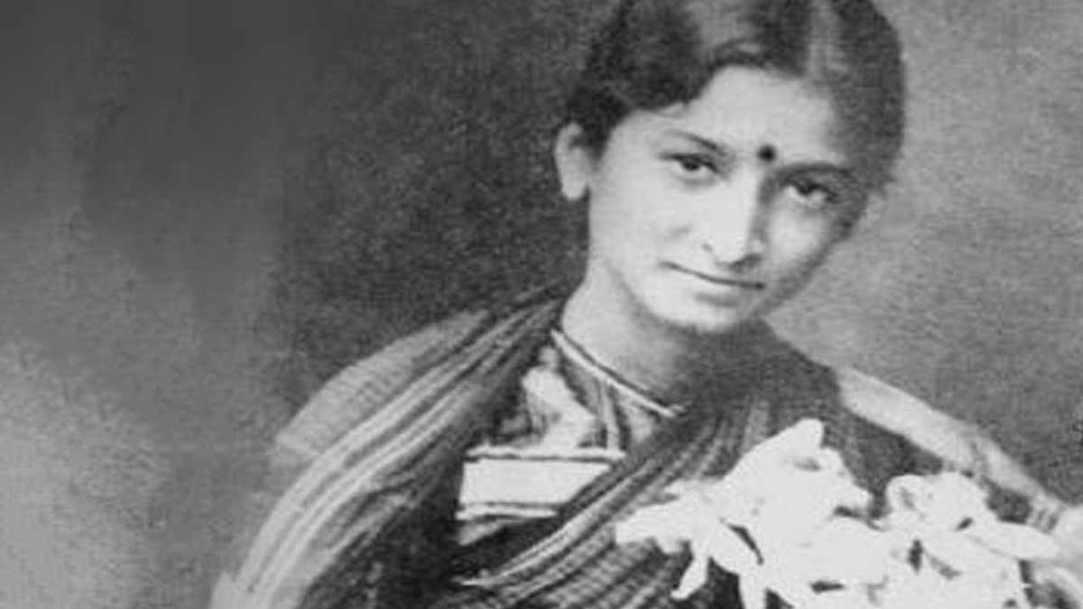 first woman indian actressin hindi