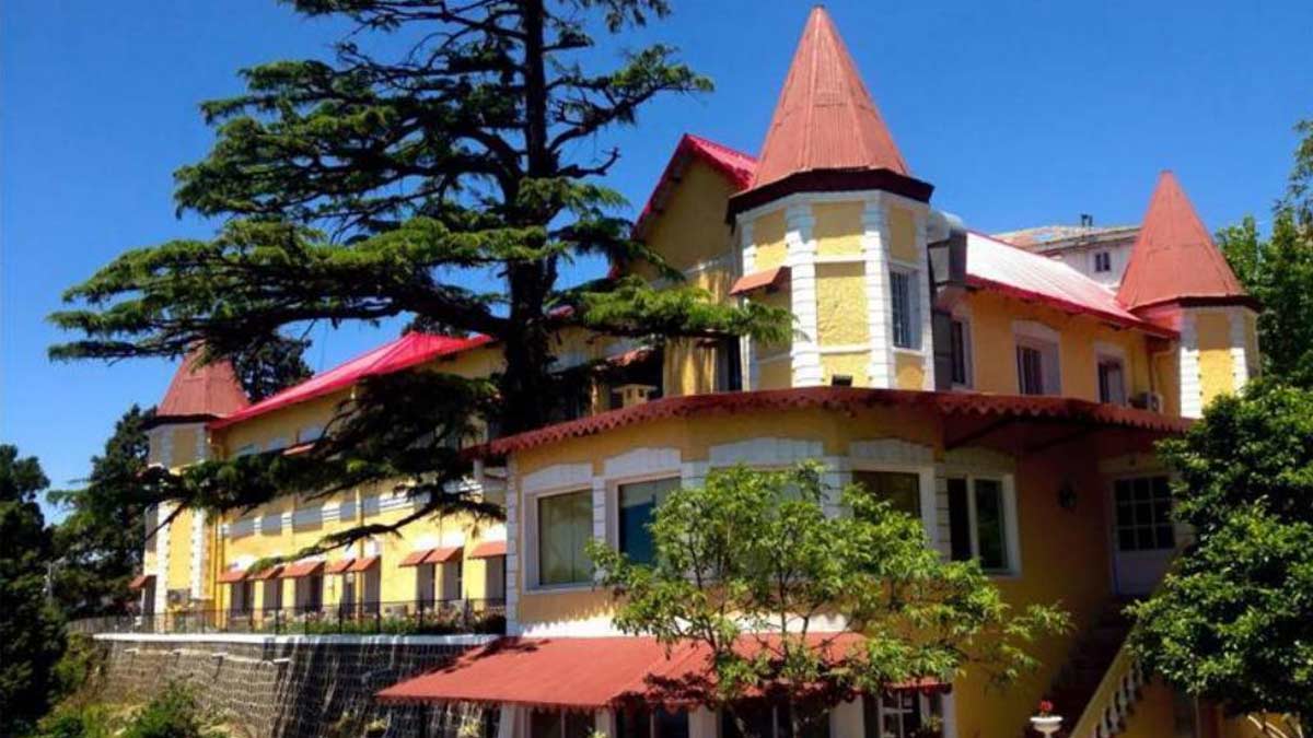 history of kasmanda palace Inside 