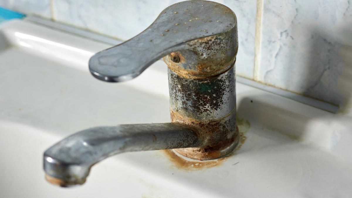 how to clean steel taps at home in hindi